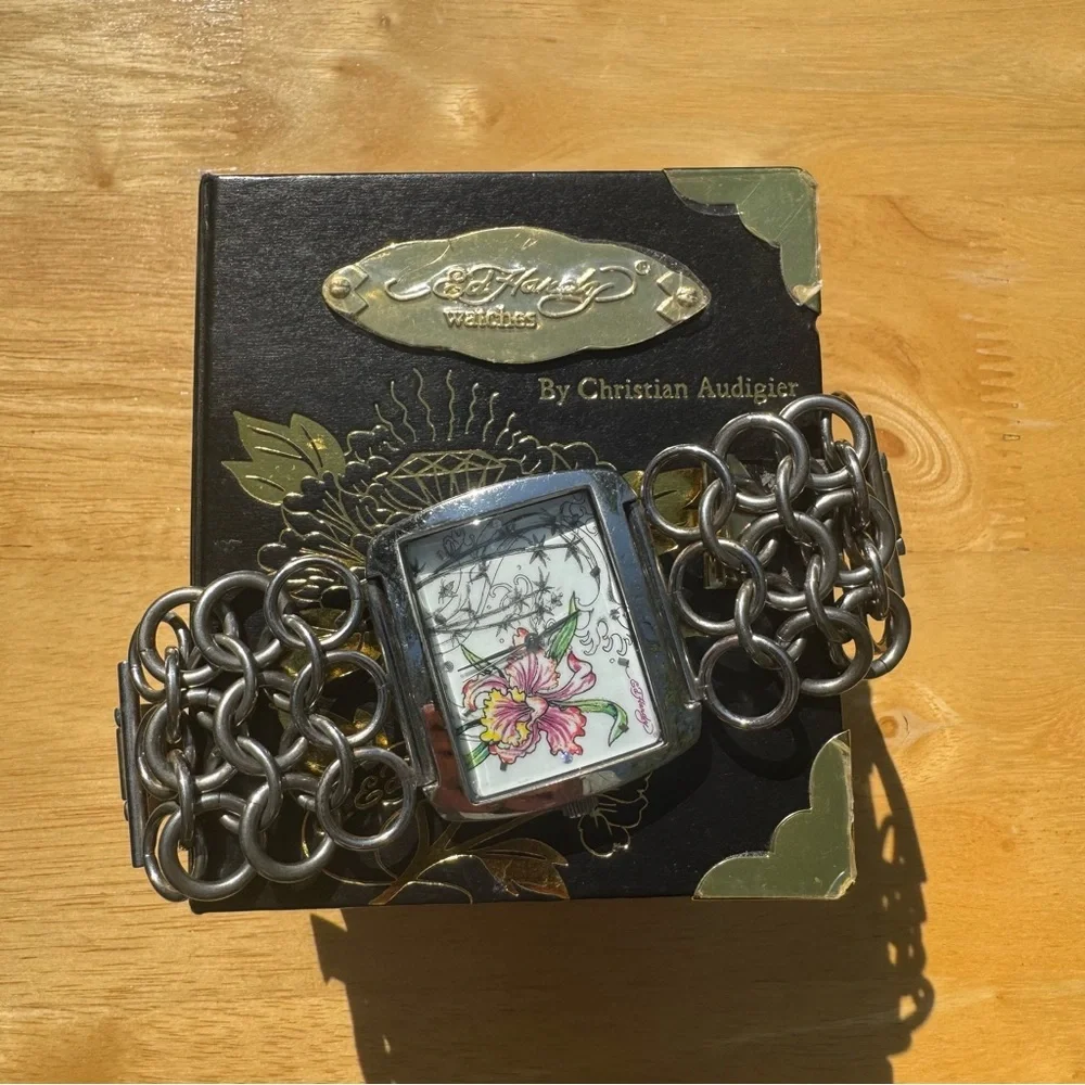 Vintage Ed Hardy by Christian Audigier Lynx Orchid Chainmail Watch - Picture 12 of 12
